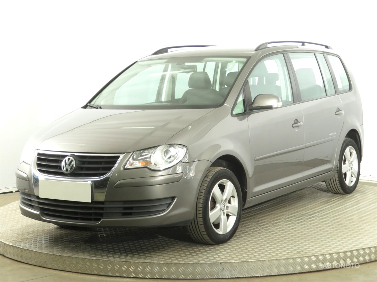 Volkswagen Touran, 2008 - pohled č. 3