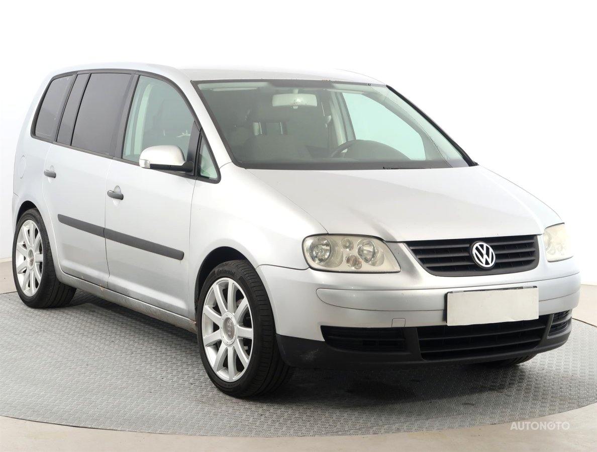 Volkswagen Touran, 2004 - celkový pohled