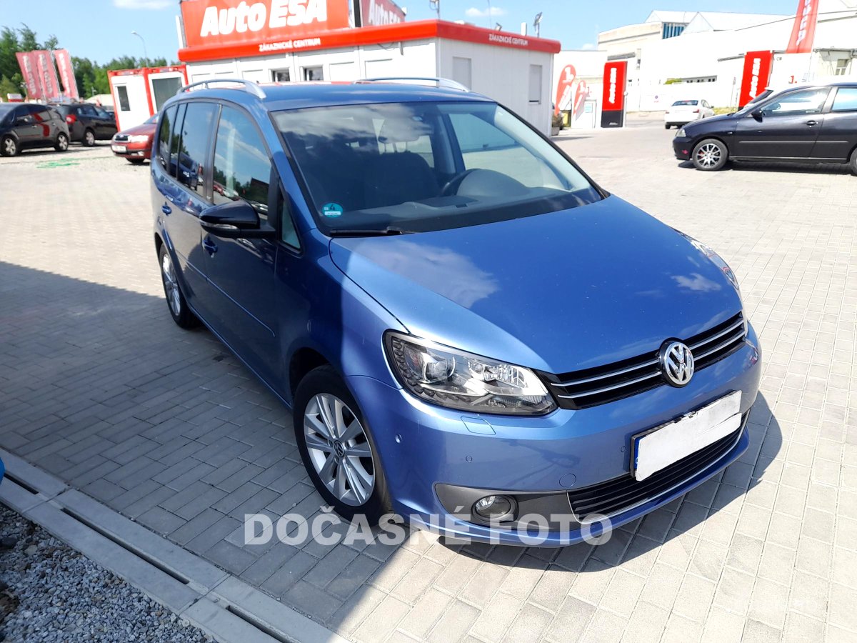 Volkswagen Touran, 2013 - celkový pohled
