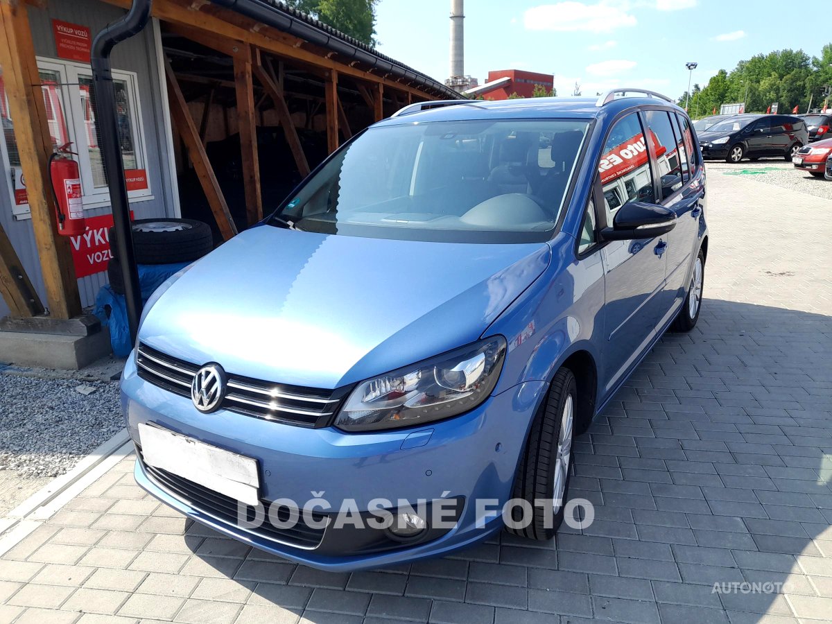 Volkswagen Touran, 2013 - pohled č. 3