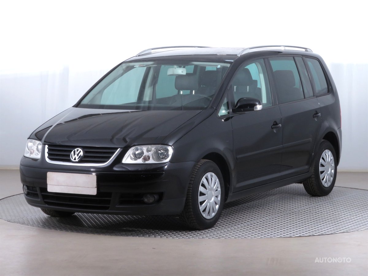 Volkswagen Touran, 2004 - pohled č. 3