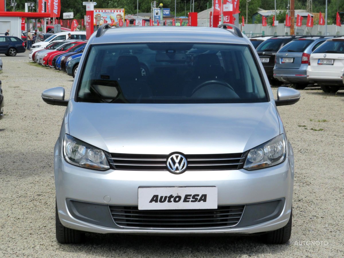Volkswagen Touran, 2011 - pohled č. 2