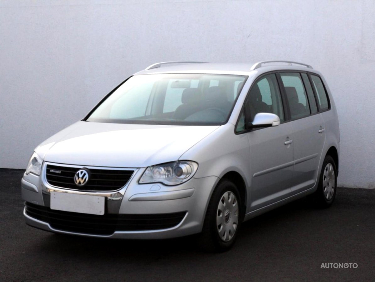 Volkswagen Touran, 2009 - pohled č. 3