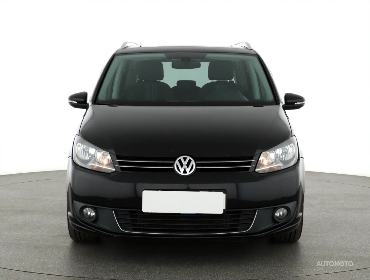 Volkswagen Touran, 2012 - pohled č. 2