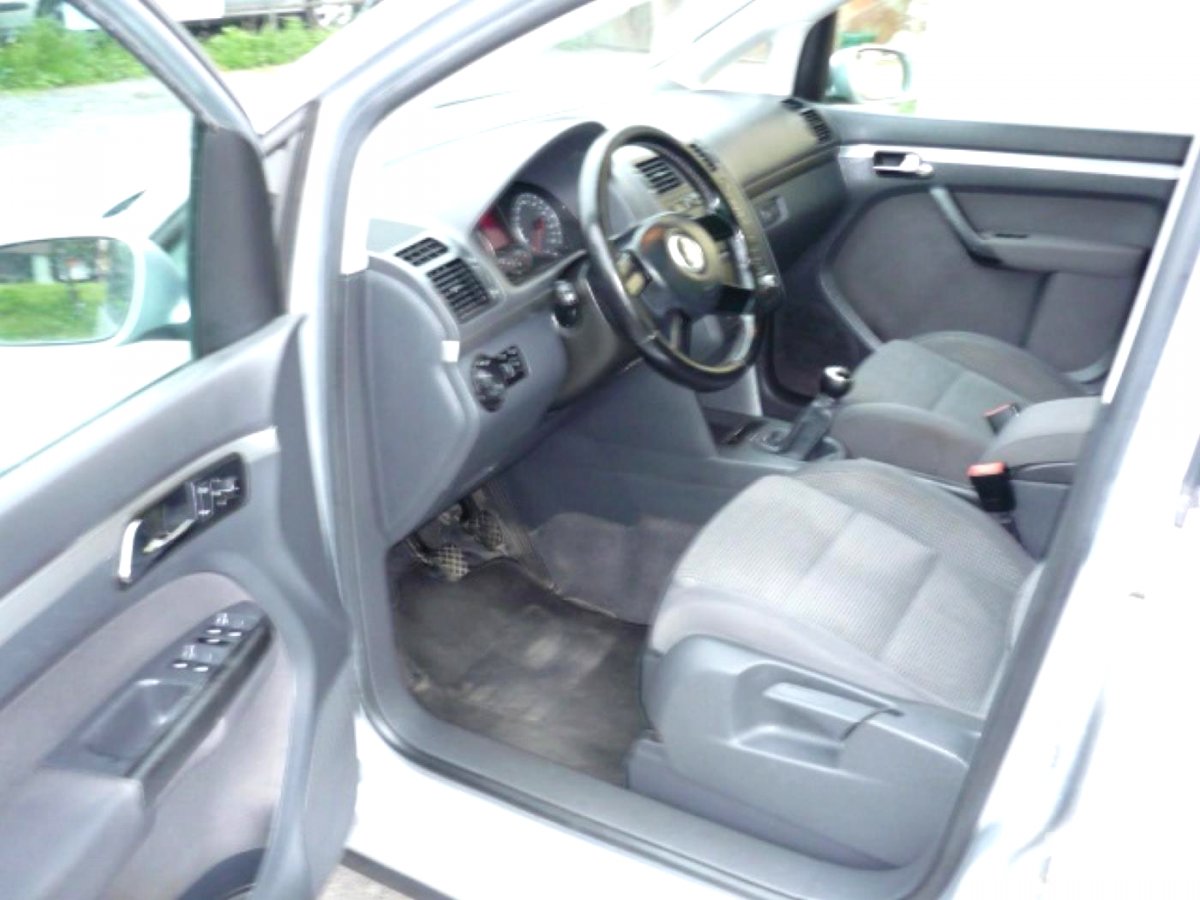 Volkswagen Touran, 2006 - pohled č. 2