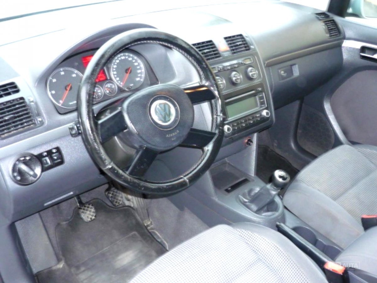 Volkswagen Touran, 2006 - pohled č. 3