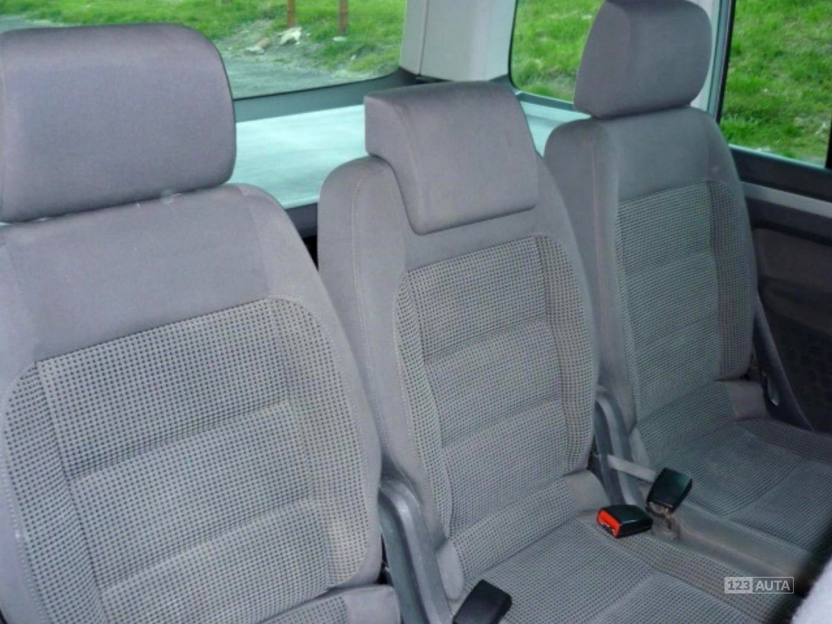 Volkswagen Touran, 2006 - pohled č. 8