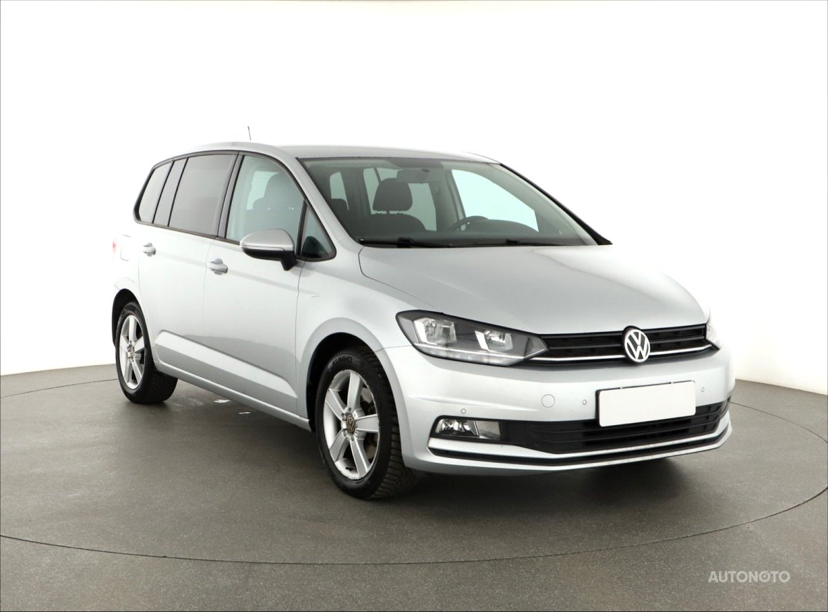Volkswagen Touran, 2017 - pohled č. 1