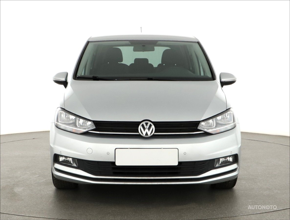 Volkswagen Touran, 2017 - pohled č. 2