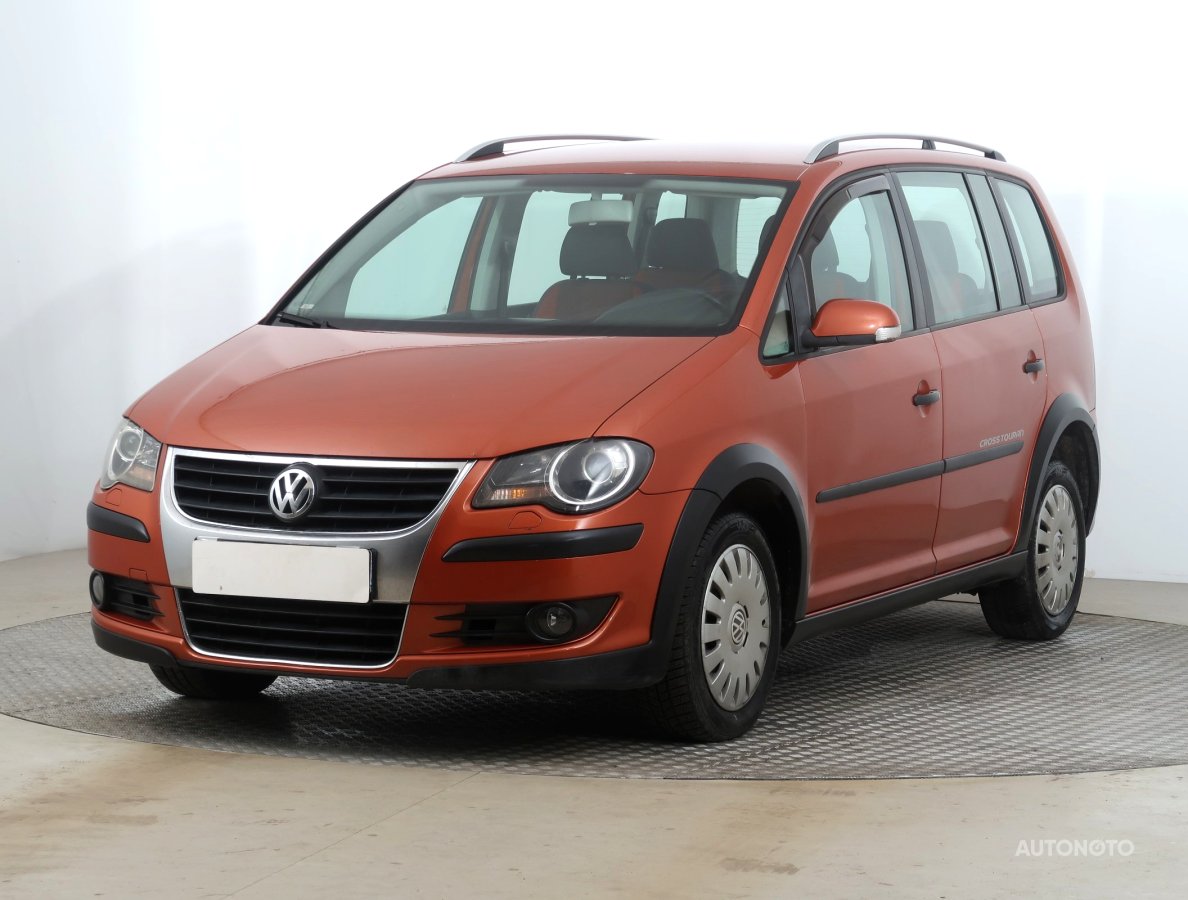 Volkswagen Touran, 2008 - pohled č. 3