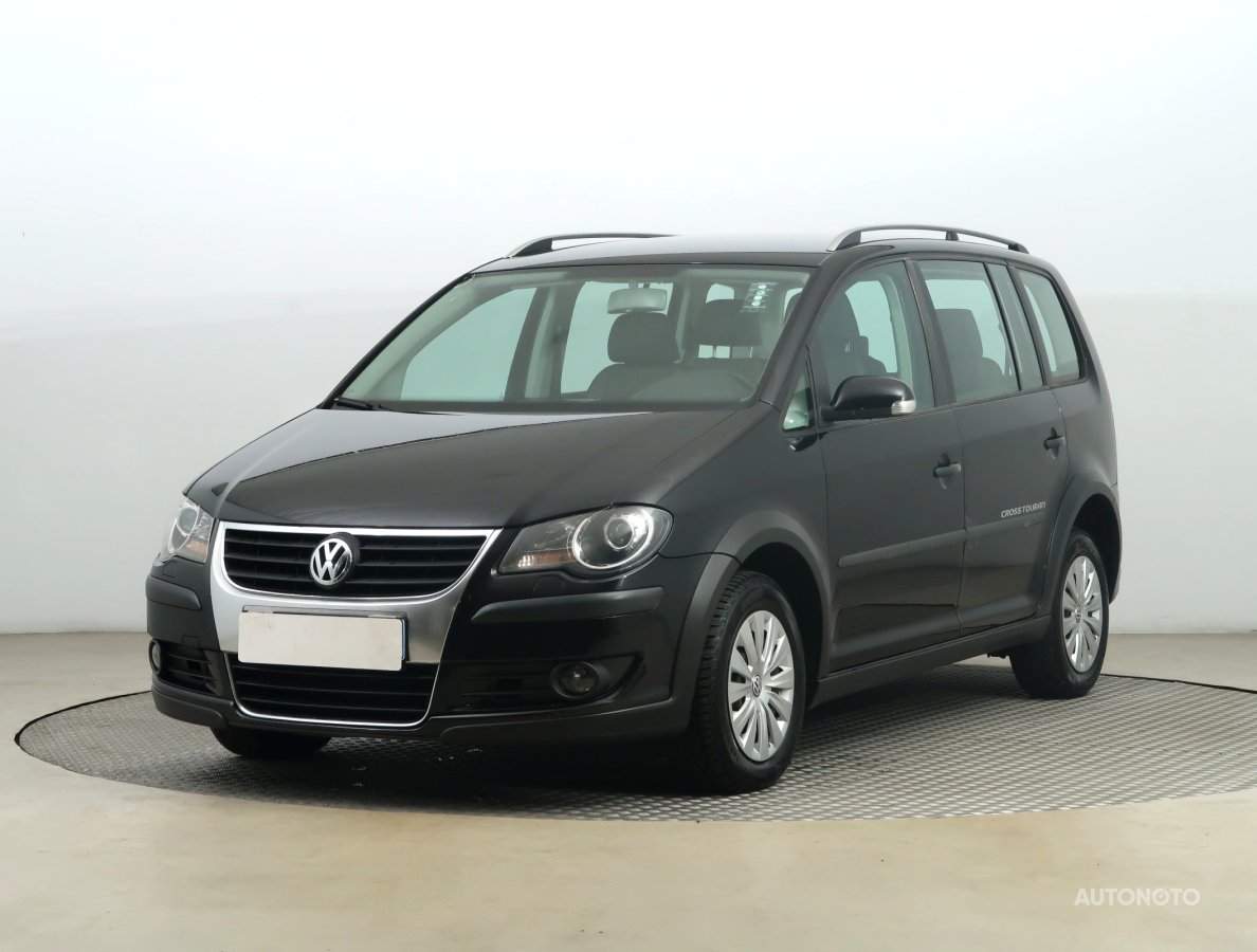Volkswagen Touran, 2008 - pohled č. 3