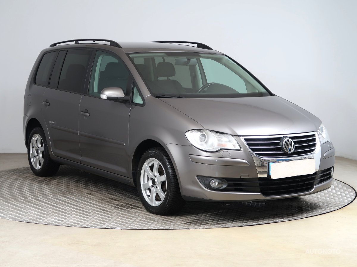 Volkswagen Touran, 2009 - pohled č. 1