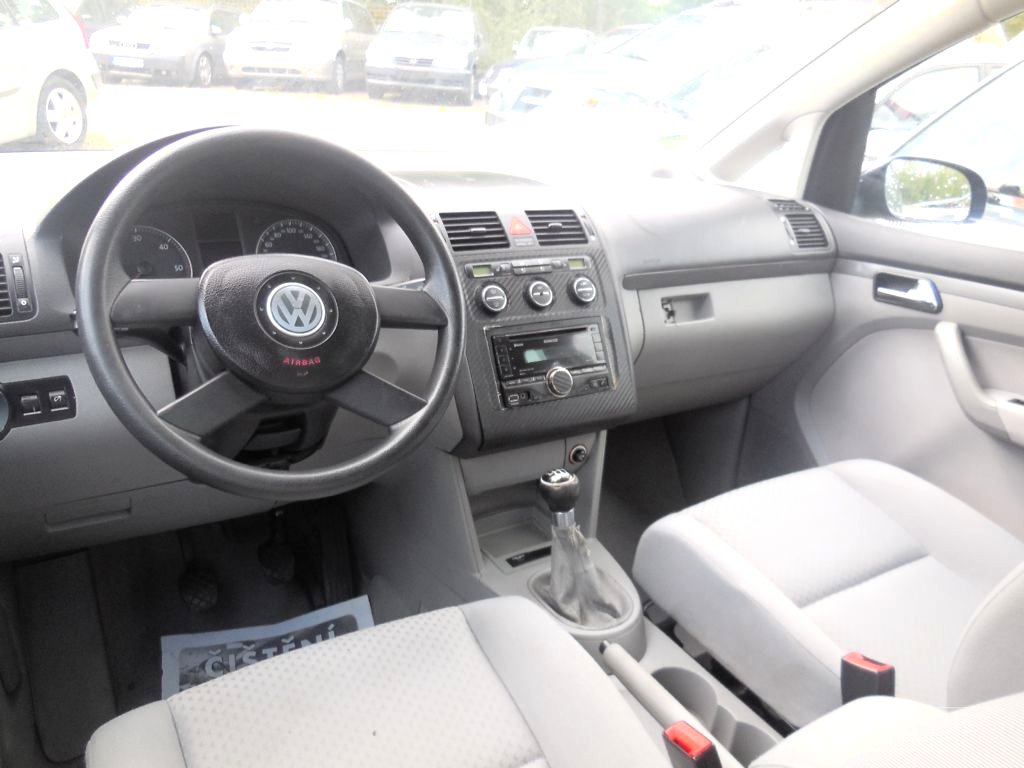 Volkswagen Touran, 2003 - pohled č. 7