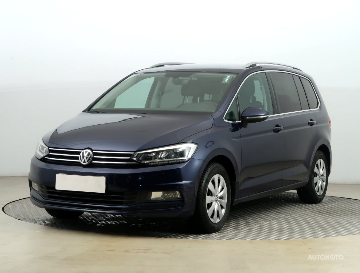 Volkswagen Touran, 2016 - pohled č. 3
