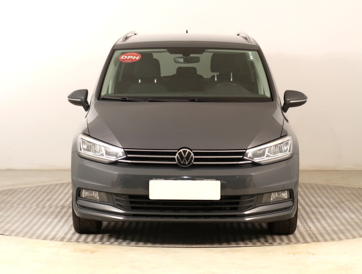 Volkswagen Touran, 2022 - pohled č. 2