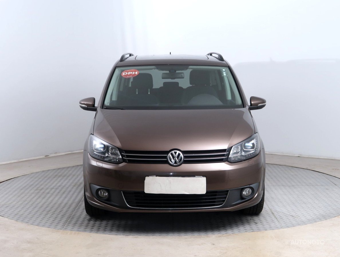 Volkswagen Touran, 2014 - pohled č. 2