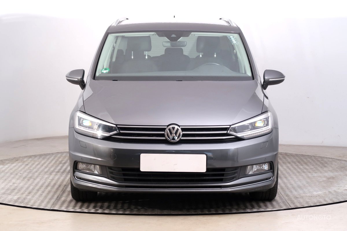 Volkswagen Touran, 2017 - pohled č. 2