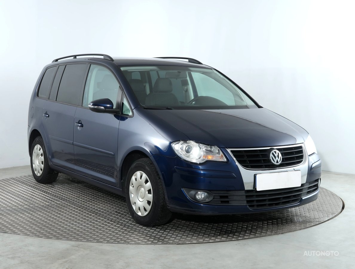 Volkswagen Touran, 2009 - pohled č. 1