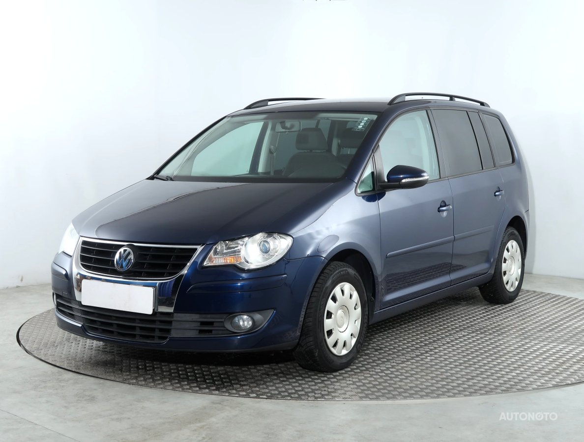 Volkswagen Touran, 2009 - pohled č. 3