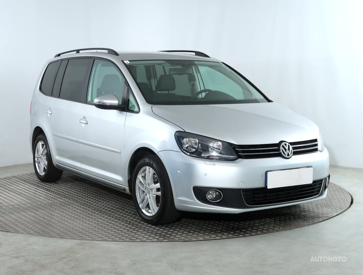 Volkswagen Touran, 2012 - pohled č. 1