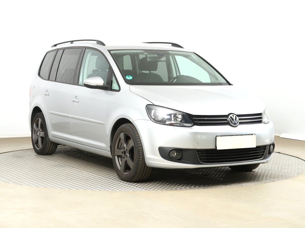 Volkswagen Touran, 2013 - pohled č. 1
