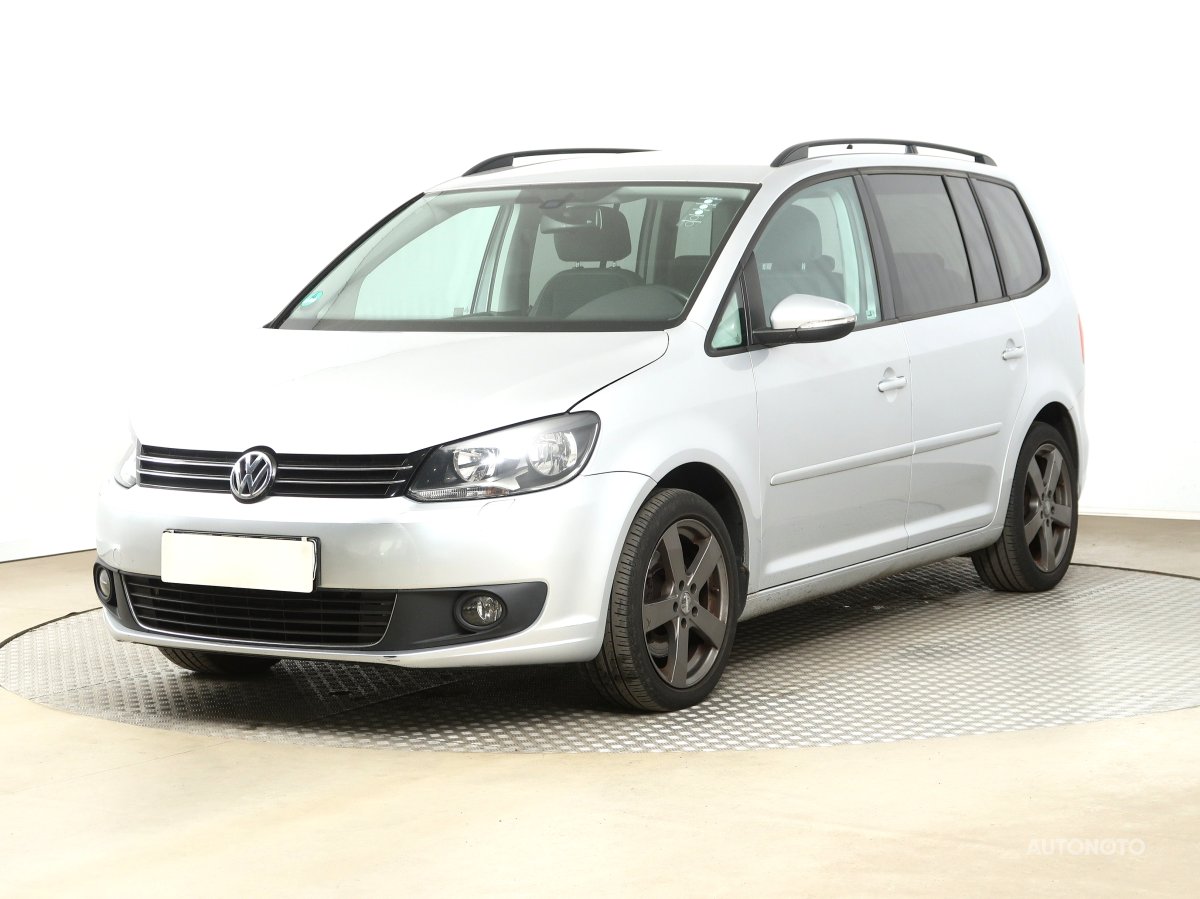 Volkswagen Touran, 2013 - pohled č. 3