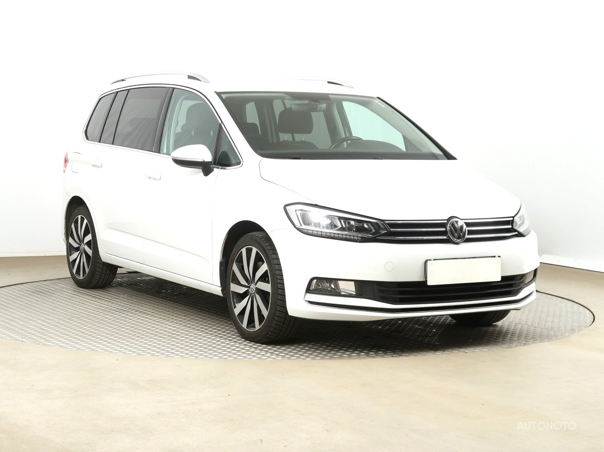 Volkswagen Touran, 2015 - pohled č. 1
