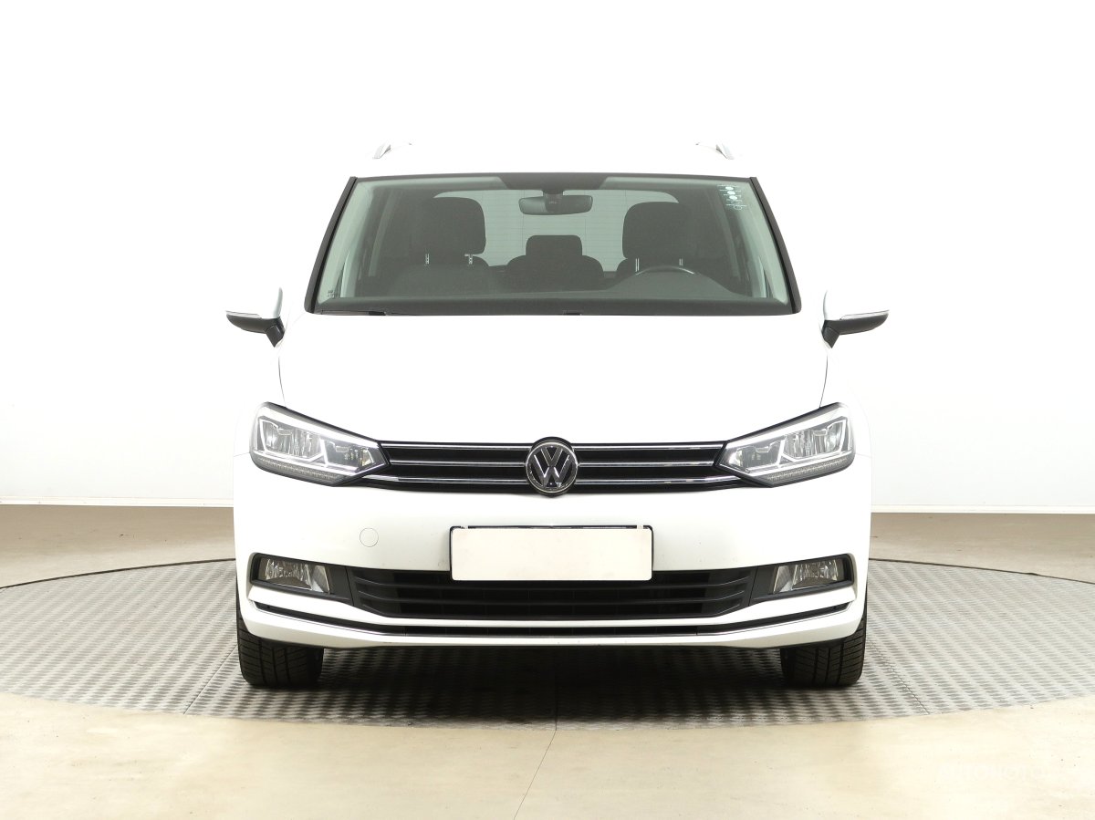 Volkswagen Touran, 2015 - pohled č. 2
