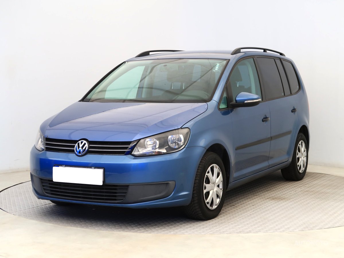 Volkswagen Touran, 2011 - pohled č. 3