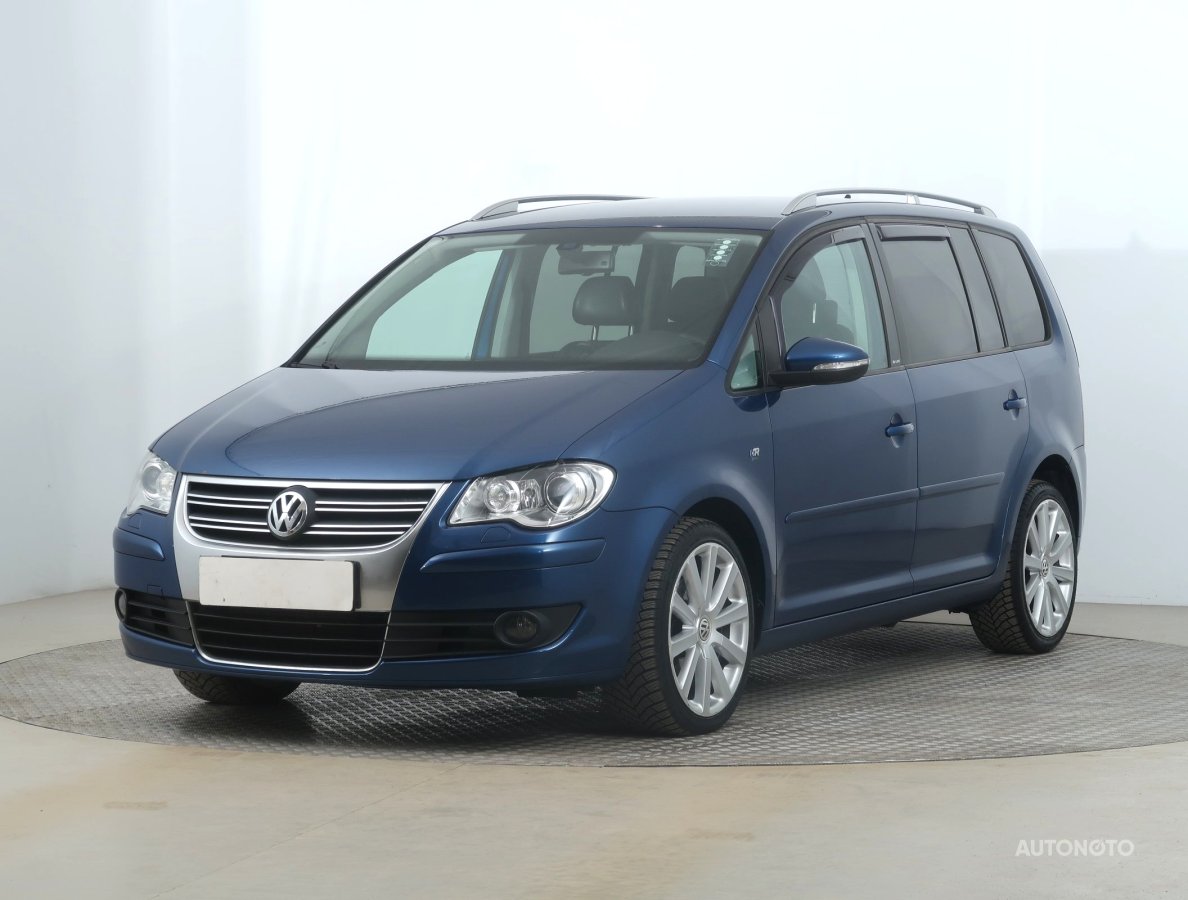 Volkswagen Touran, 2010 - pohled č. 3