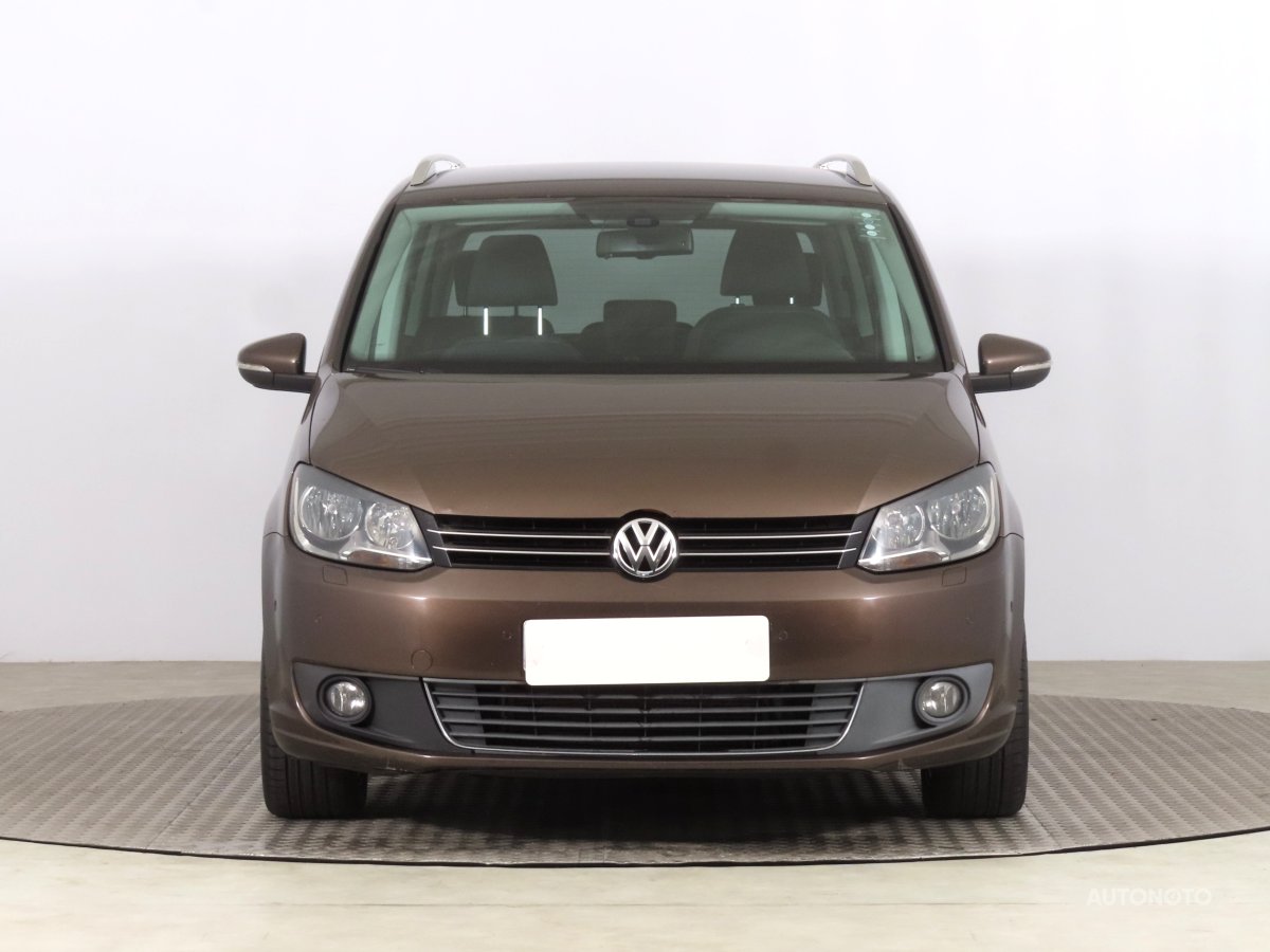 Volkswagen Touran, 2012 - pohled č. 2