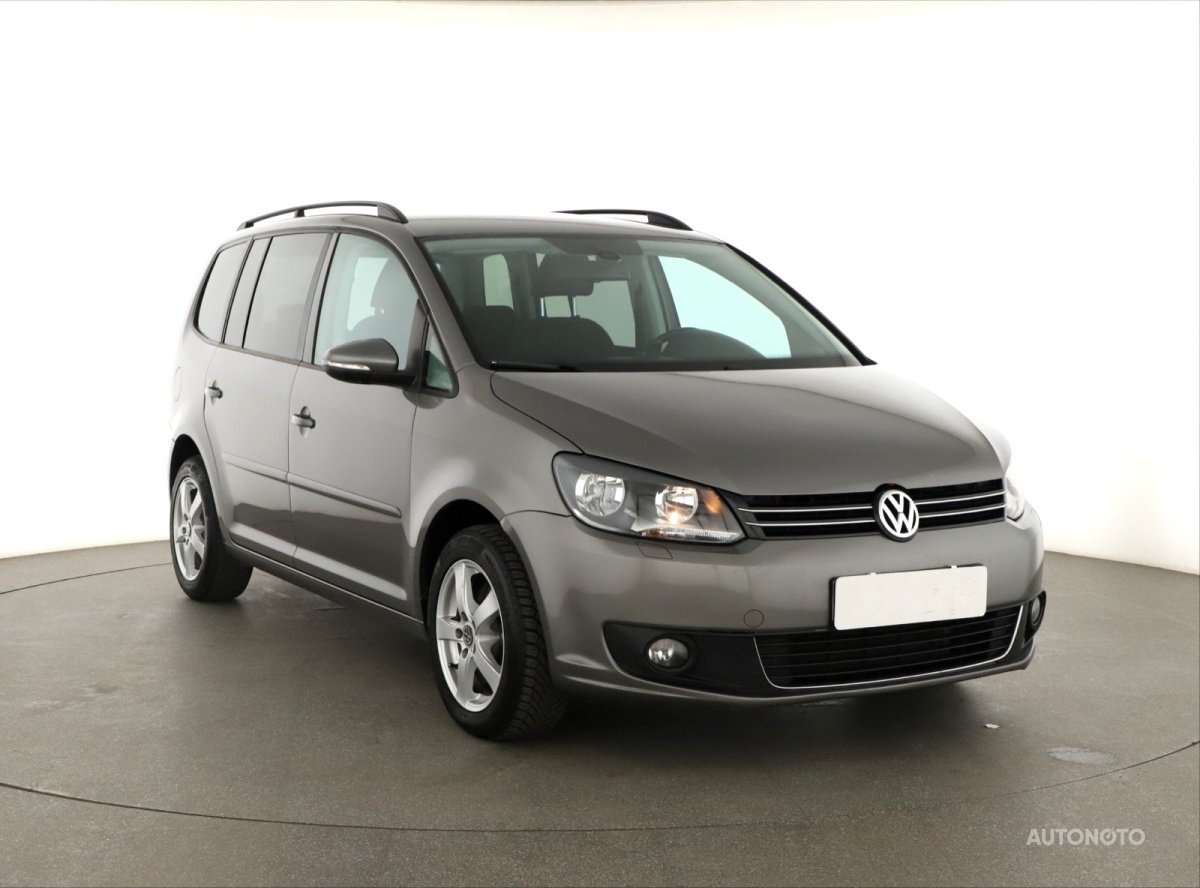 Volkswagen Touran, 2011 - pohled č. 1