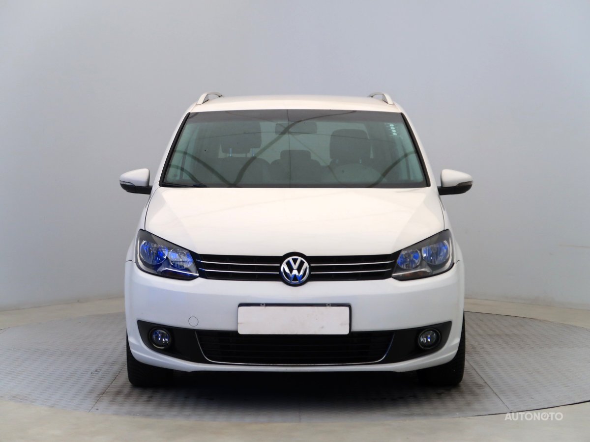 Volkswagen Touran, 2013 - pohled č. 2