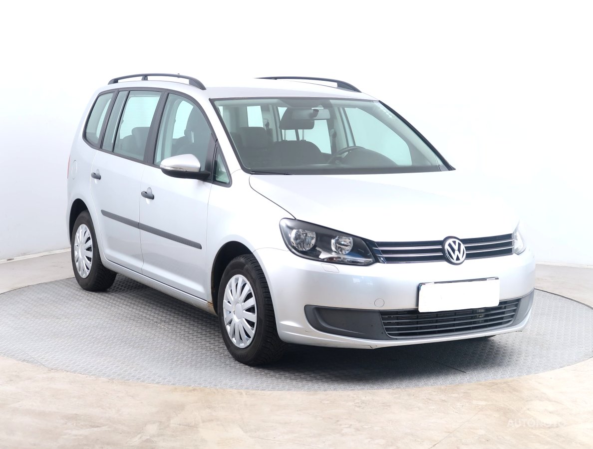 Volkswagen Touran, 2011 - pohled č. 1