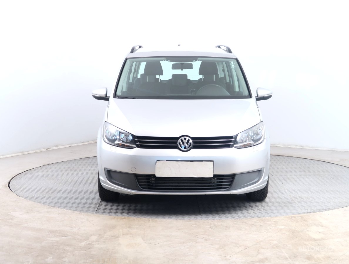 Volkswagen Touran, 2011 - pohled č. 2