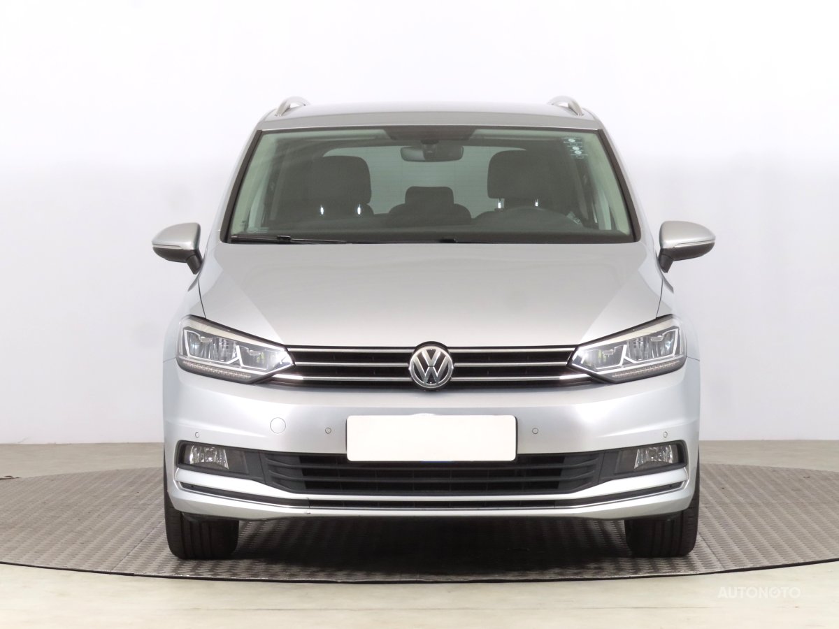 Volkswagen Touran, 2017 - pohled č. 2