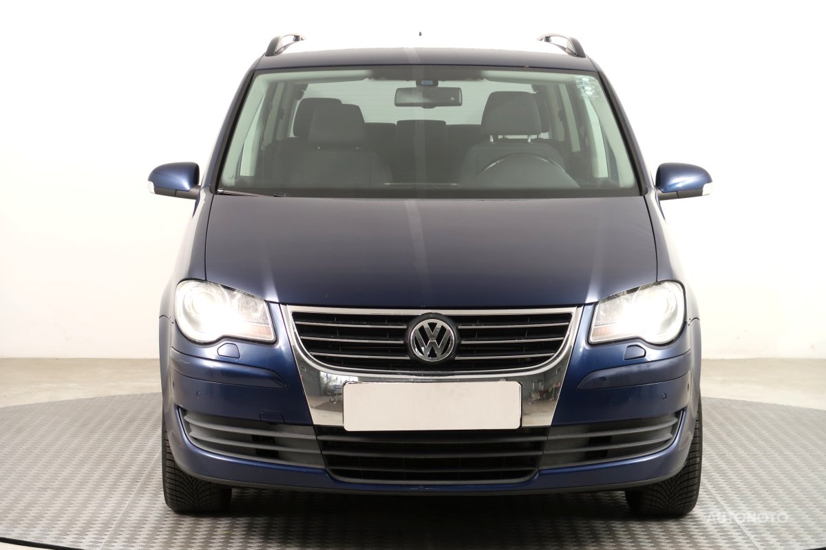 Volkswagen Touran, 2008 - pohled č. 2