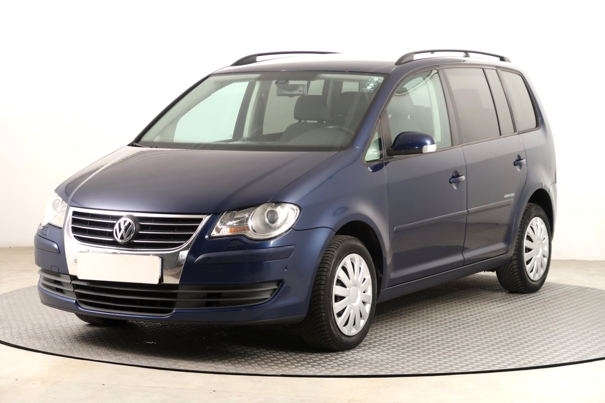 Volkswagen Touran, 2008 - pohled č. 3