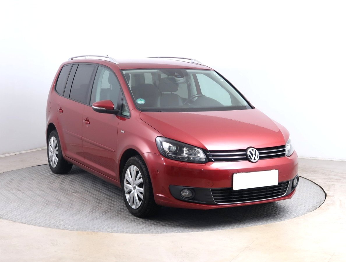 Volkswagen Touran, 2013 - celkový pohled