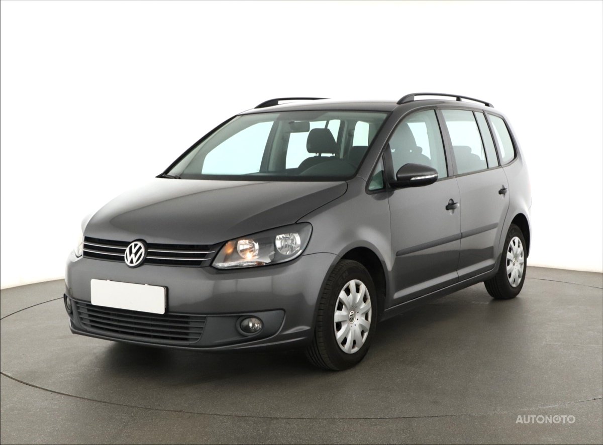 Volkswagen Touran, 2011 - pohled č. 3