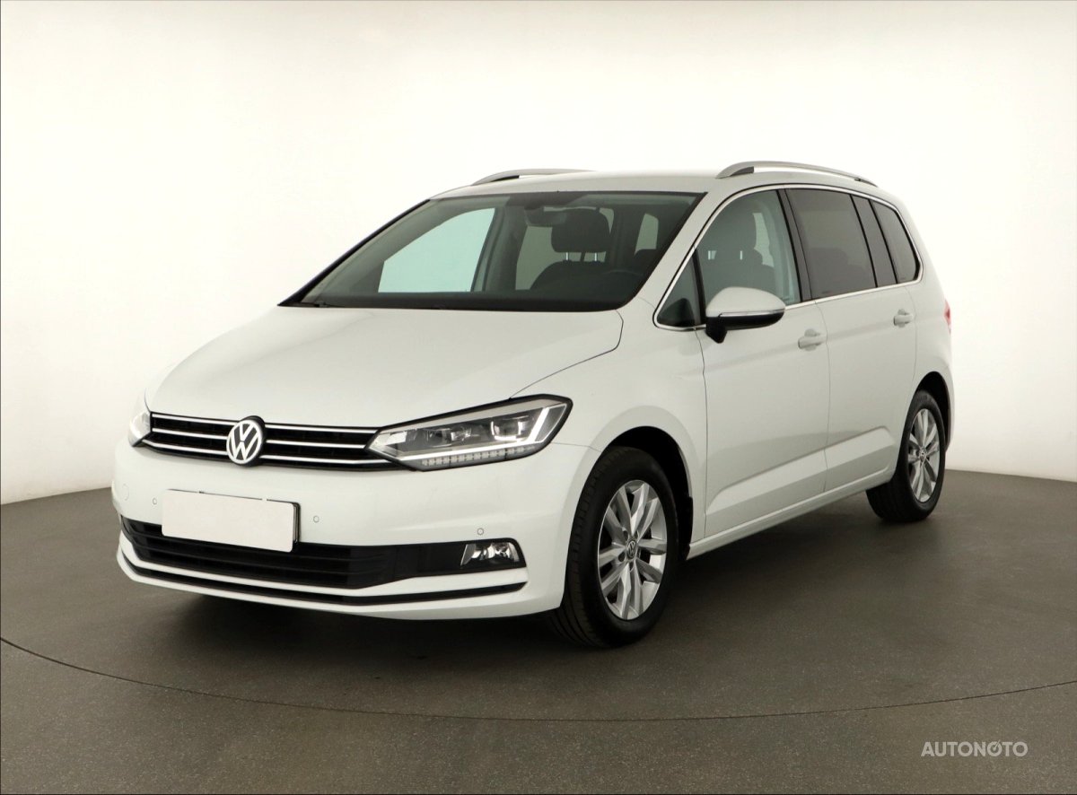 Volkswagen Touran, 2018 - pohled č. 3