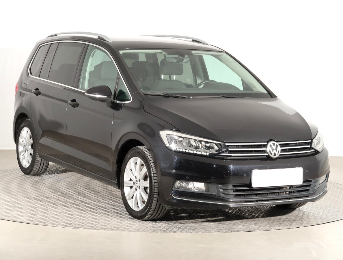 Volkswagen Touran, 2016 - celkový pohled
