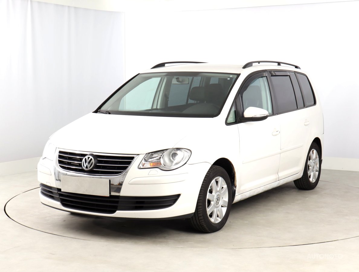 Volkswagen Touran, 2009 - pohled č. 3