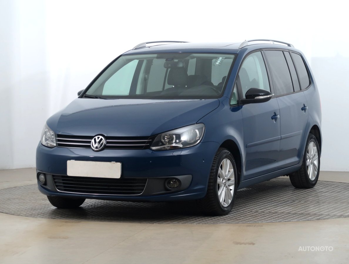 Volkswagen Touran, 2011 - pohled č. 3
