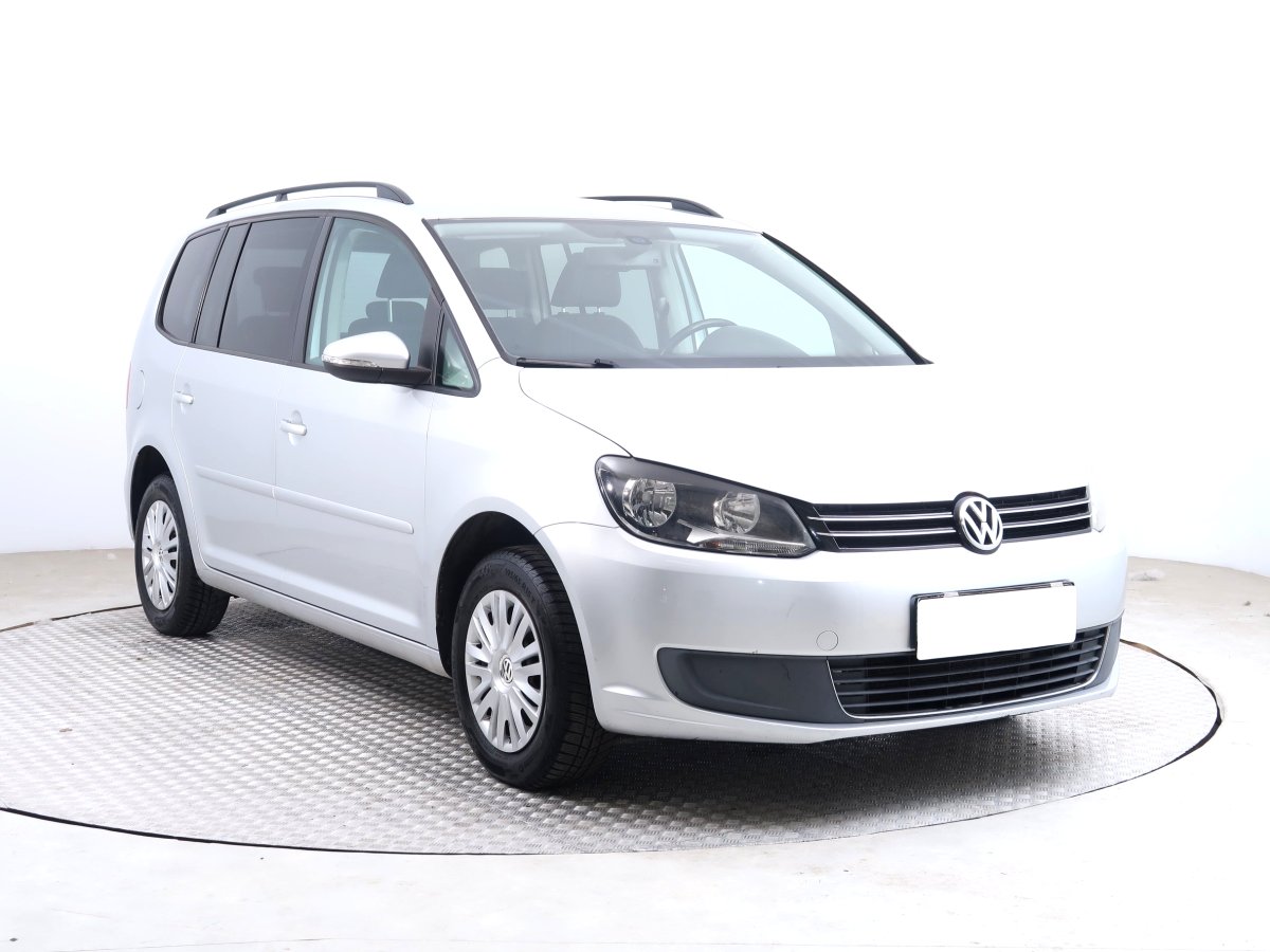 Volkswagen Touran, 2011 - celkový pohled