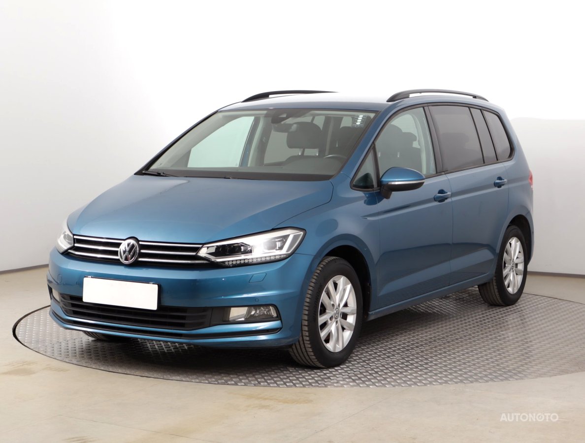 Volkswagen Touran, 2016 - pohled č. 3