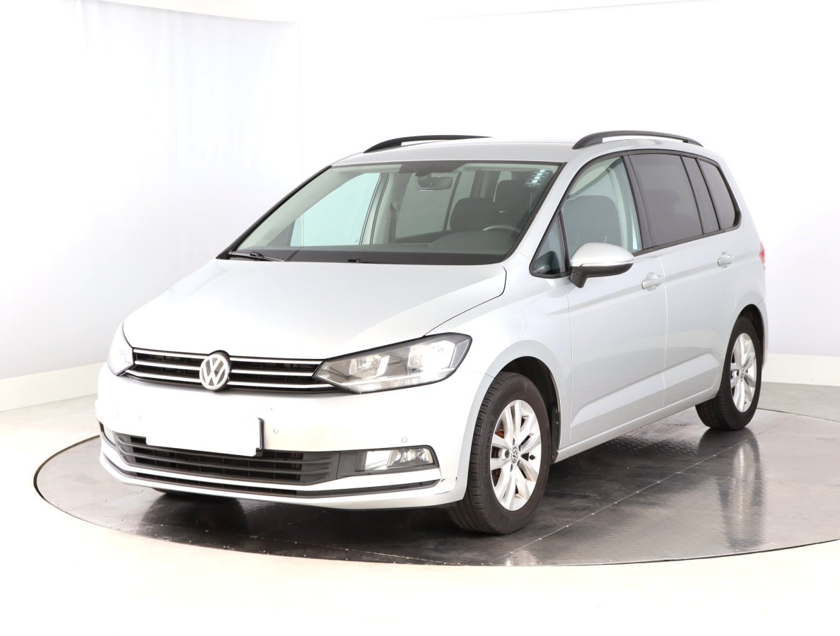 Volkswagen Touran, 2016 - pohled č. 3