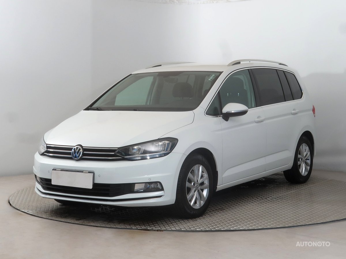 Volkswagen Touran, 2016 - pohled č. 3