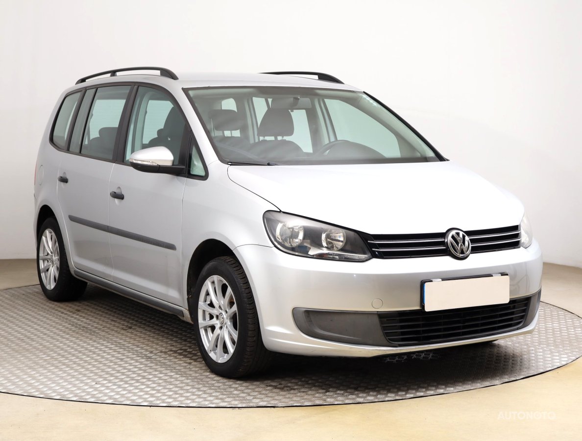 Volkswagen Touran, 2010 - celkový pohled