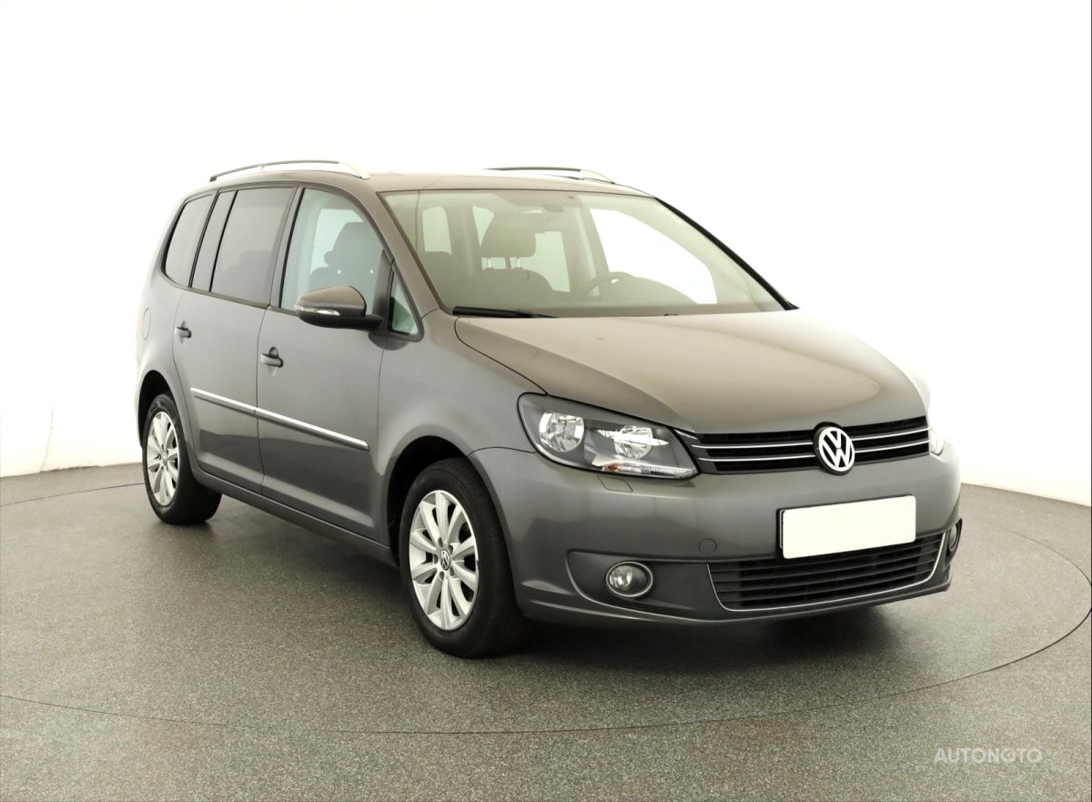Volkswagen Touran, 2010 - celkový pohled